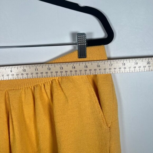 ST. JOHN SEPARATES Made in USA 🇺🇸 Starfish Print Knit Top Sz M & Shorts Sz 10 - Picture 10 of 16